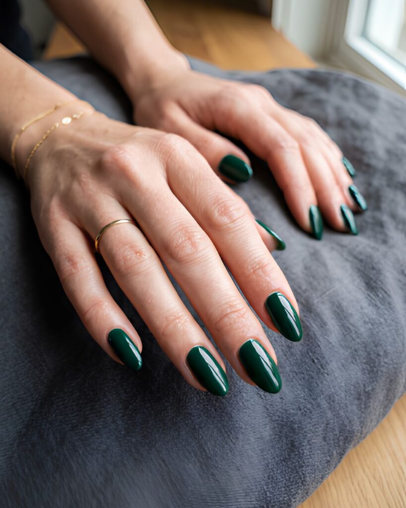 Deep Green Glossy Nails