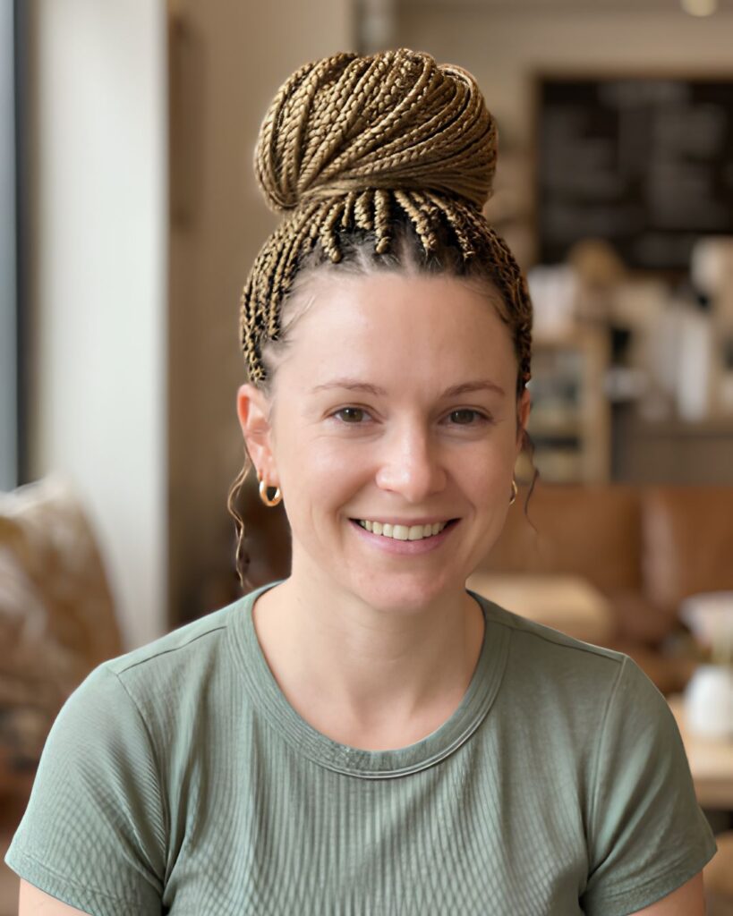 Knotless Braids High Bun