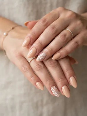 Delicate floral accent nails