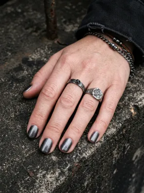 Gunmetal gray nails